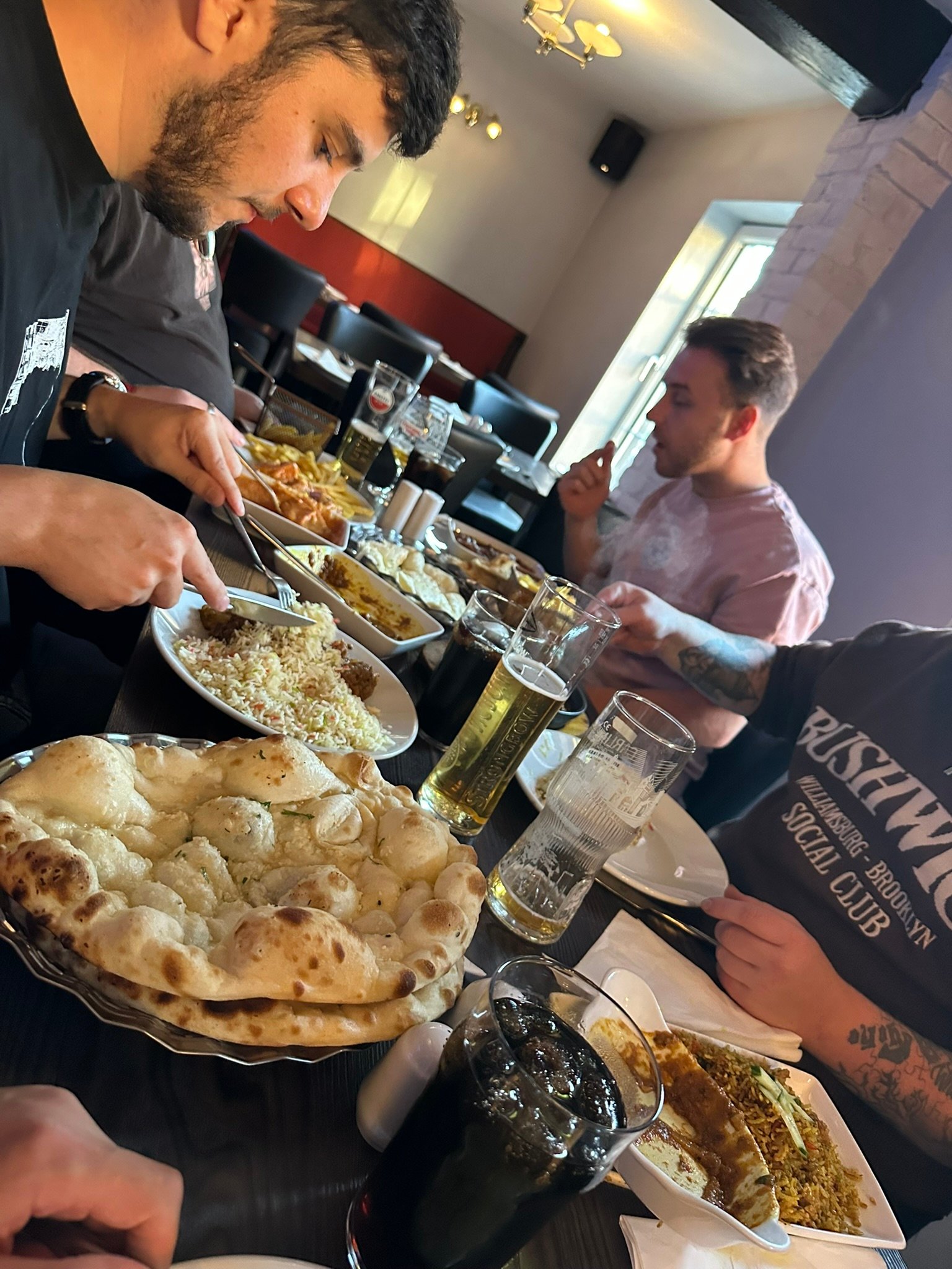 Loco - Photo of Table